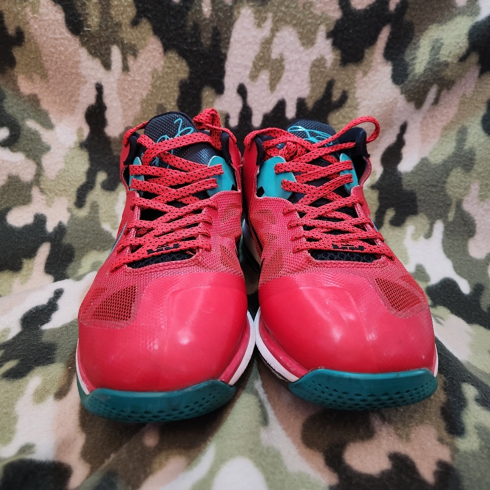 Nike LeBron 9 Low Liverpool